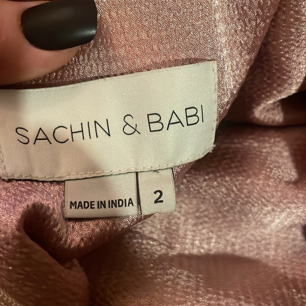 Sachin + Babi Margot Gown in blush. Size 2 - Picture 11 of 13